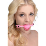 Stuff this gag in the mouth of your partner and shut off the lights! This glow-in-the-dark locking ball gag will leave a lasting impression.
